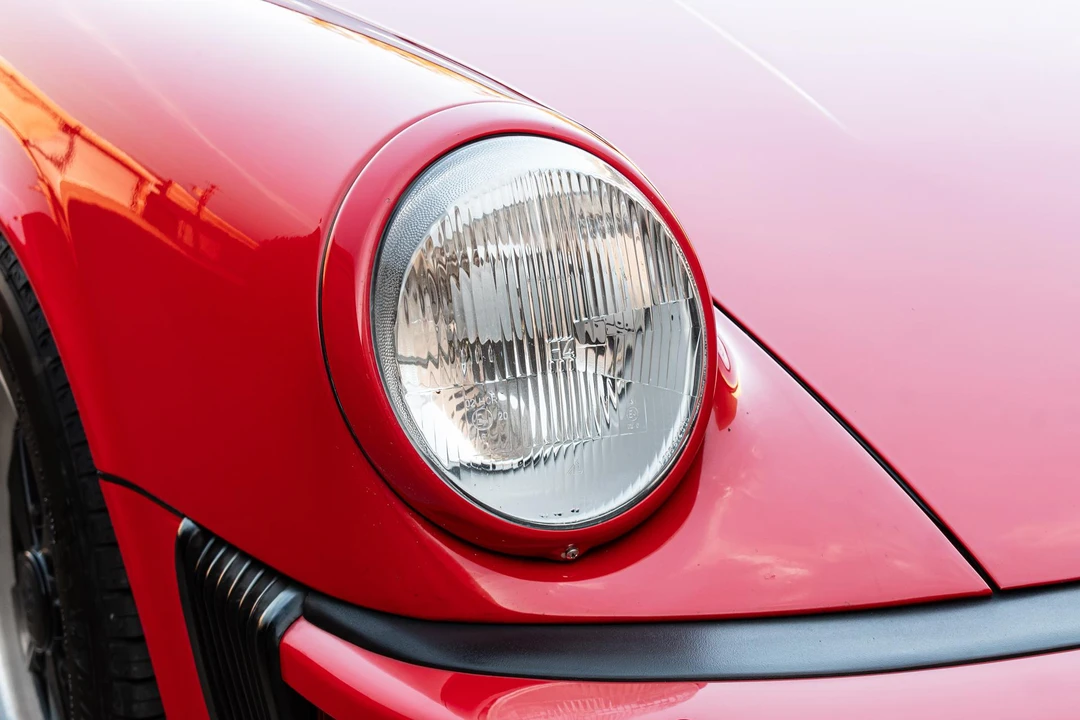 1986 Porsche 911 Carrera 3.2 - Image 12 of 31