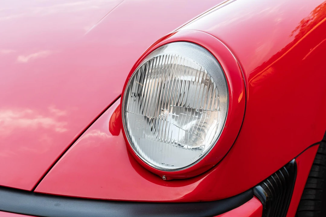 1986 Porsche 911 Carrera 3.2 - Image 13 of 31