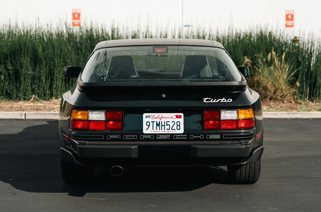 1986 Porsche 944 Turbo - Image 12 of 31