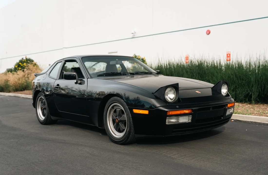 1986 Porsche 944 Turbo - Image 2 of 31