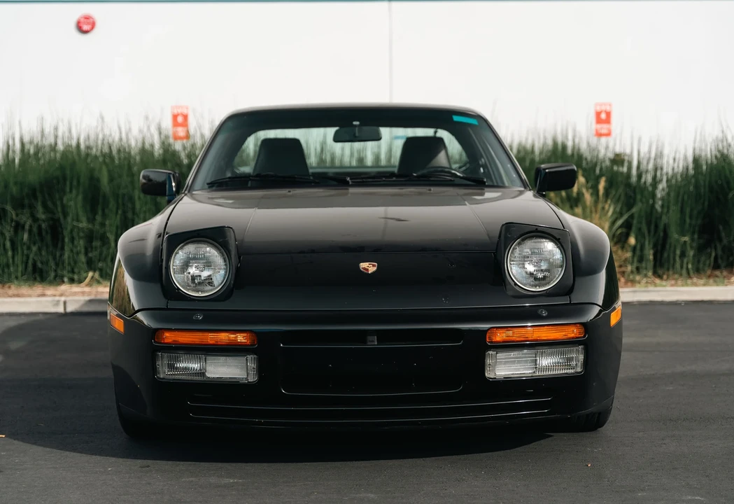 1986 Porsche 944 Turbo - Image 6 of 31