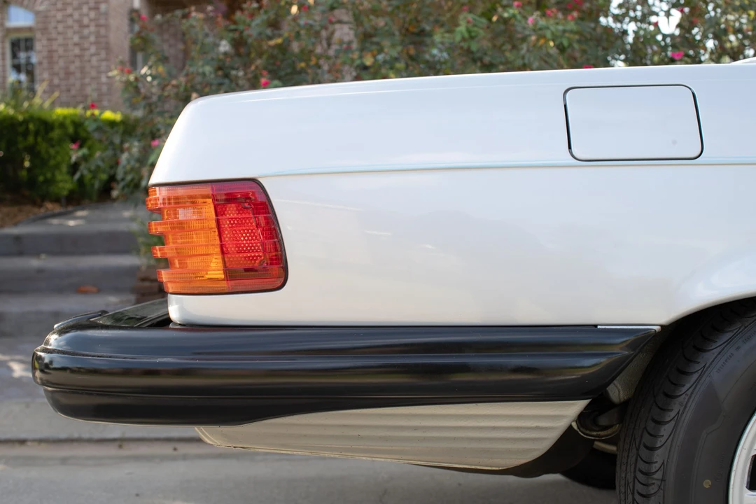 1987 Mercedes-Benz R107 SL-Class - Image 29 of 31