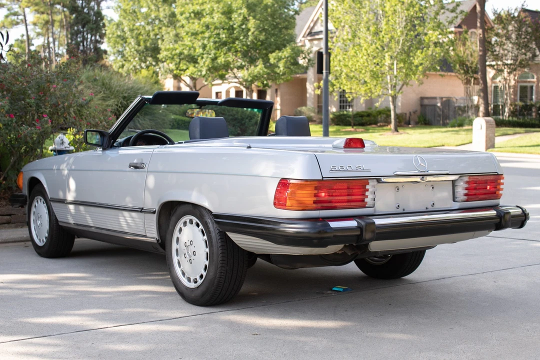 1987 Mercedes-Benz R107 SL-Class - Image 16 of 31