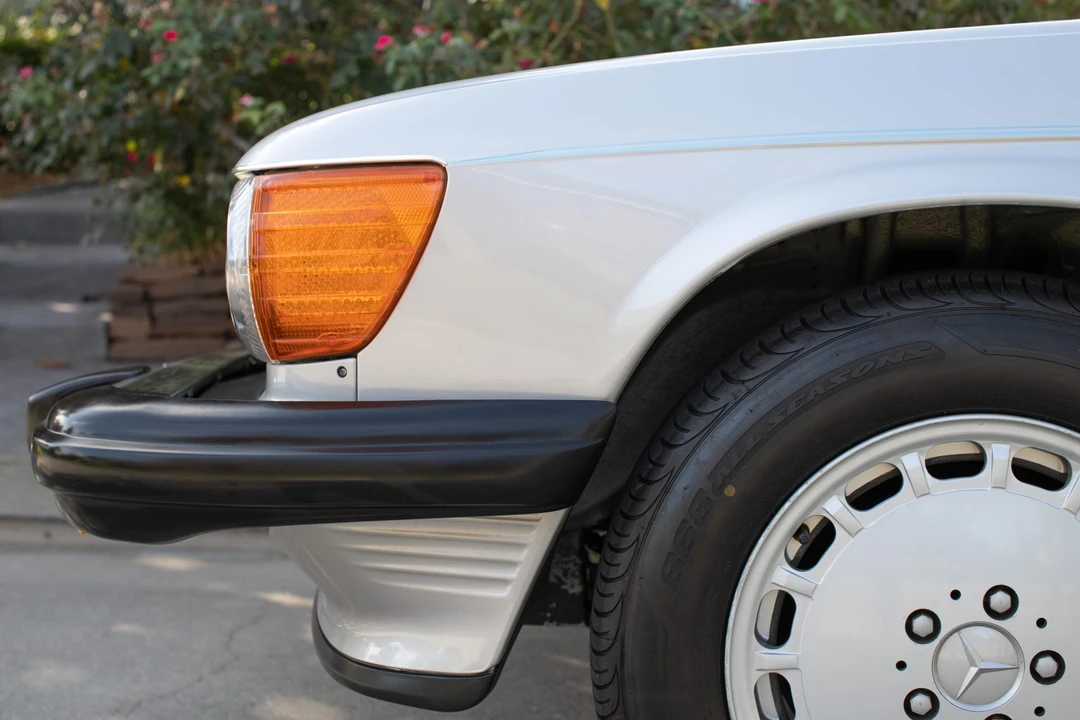 1987 Mercedes-Benz R107 SL-Class - Image 25 of 31