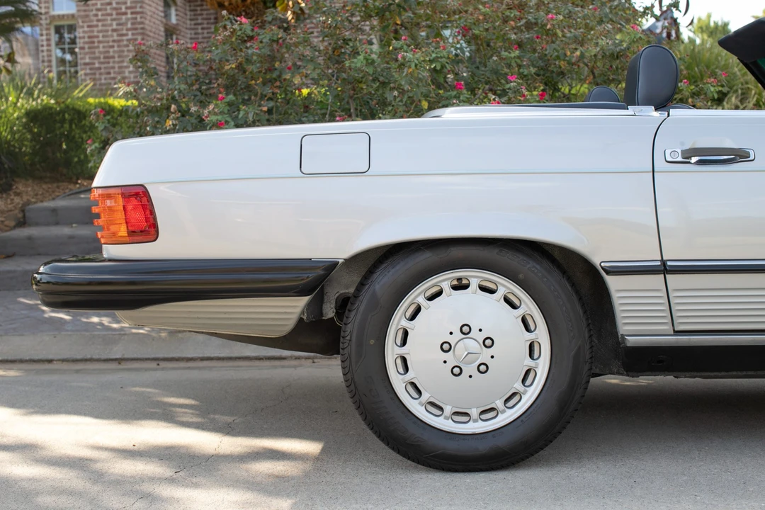 1987 Mercedes-Benz R107 SL-Class - Image 23 of 31