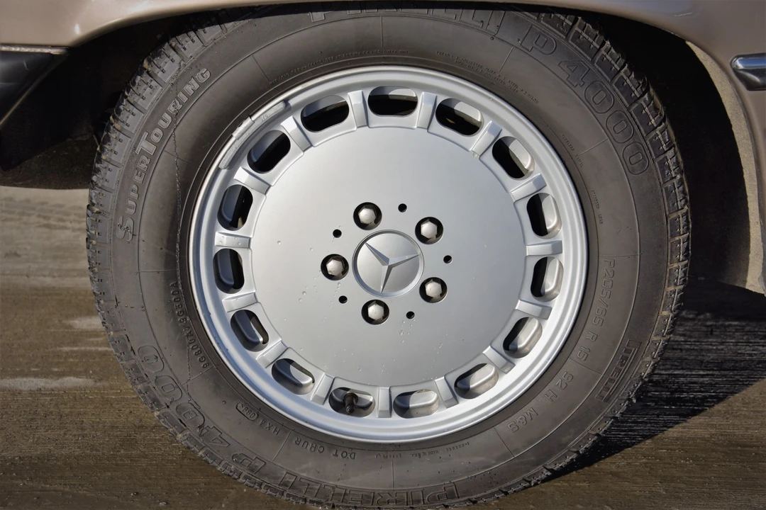 1987 Mercedes-Benz R107 SL-Class - Image 31 of 31