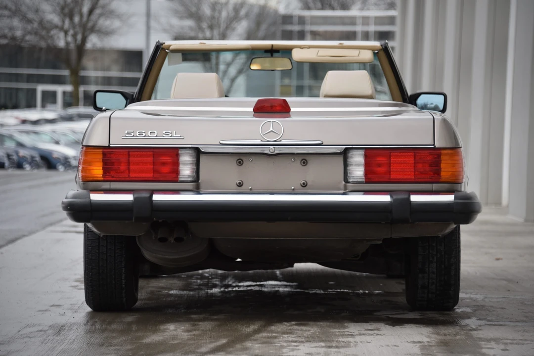 1987 Mercedes-Benz R107 SL-Class - Image 5 of 31