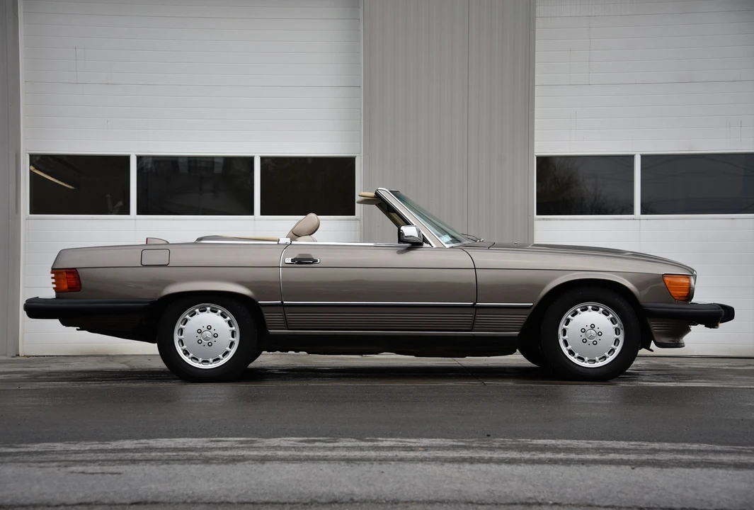 1987 Mercedes-Benz R107 SL-Class - Image 7 of 31