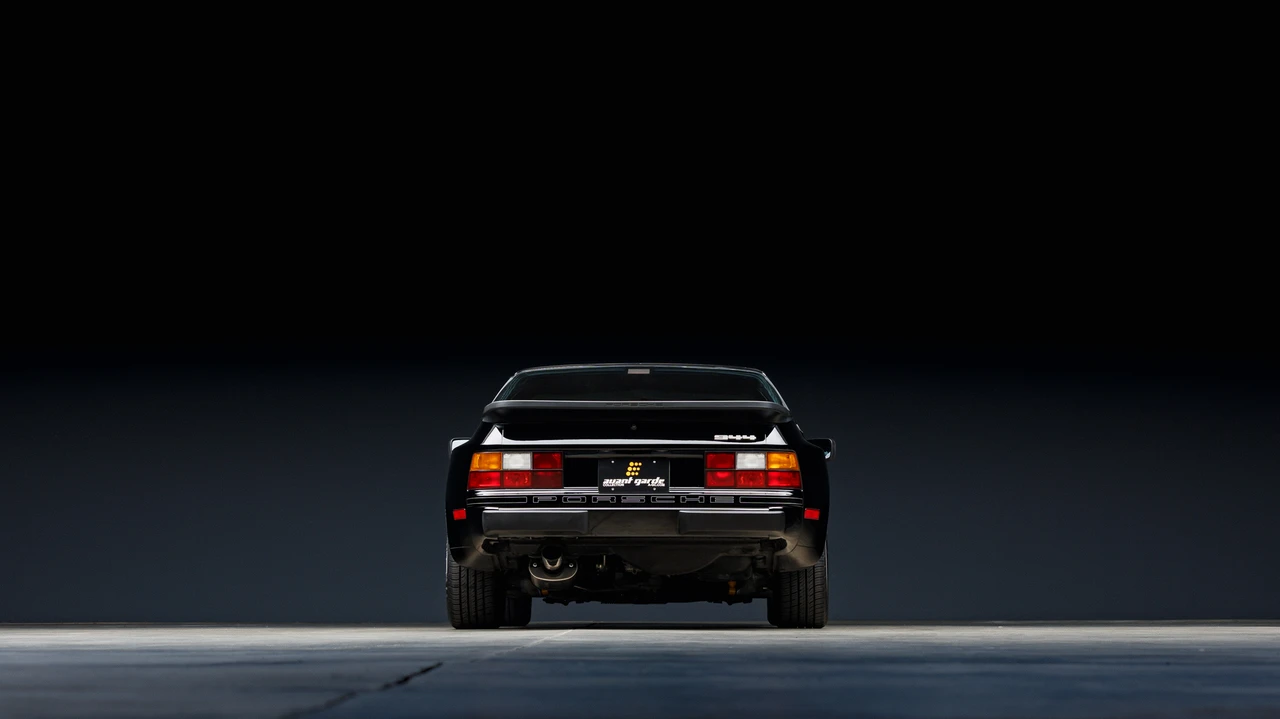 1987 Porsche 944 - Image 17 of 31
