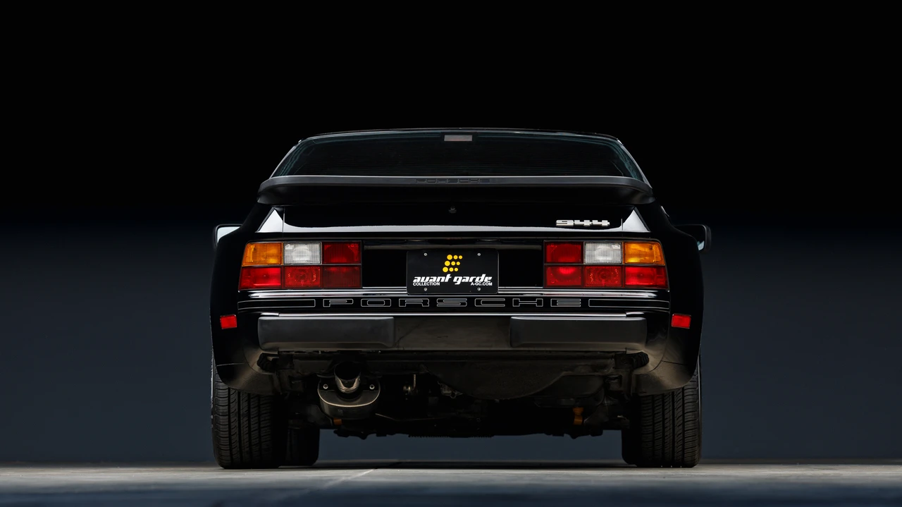 1987 Porsche 944 - Image 19 of 31