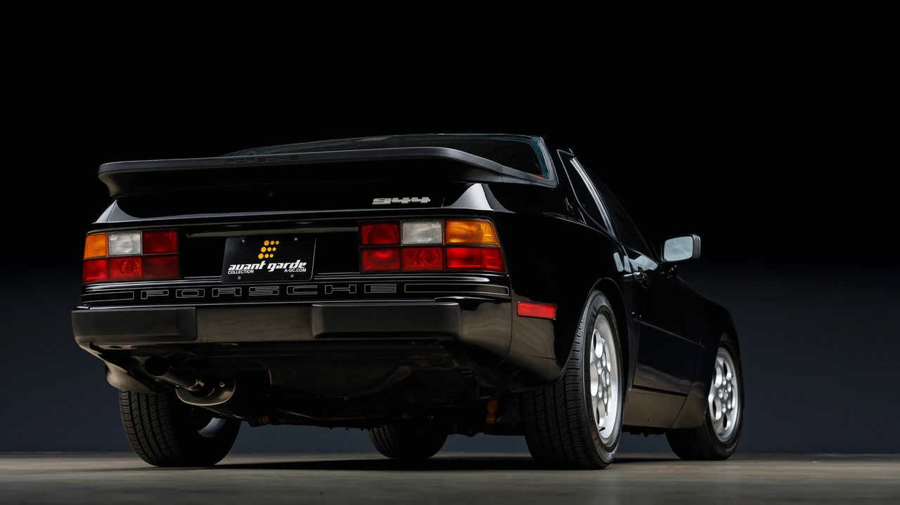 1987 Porsche 944 - Image 25 of 31