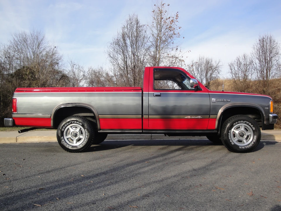 1988 Dodge Dakota 1st Gen - Image 28 of 31