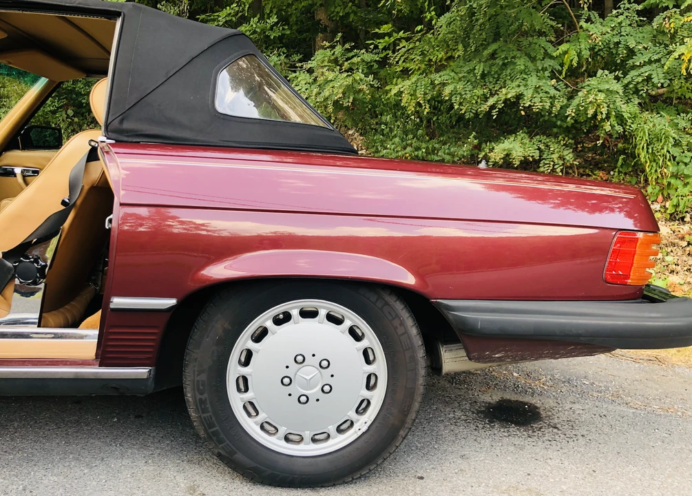 1988 Mercedes-Benz R107 SL-Class - Image 28 of 31