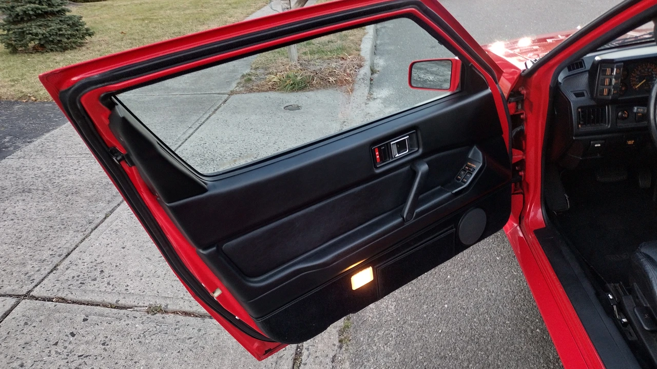 1988 Mitsubishi Starion - Image 12 of 29