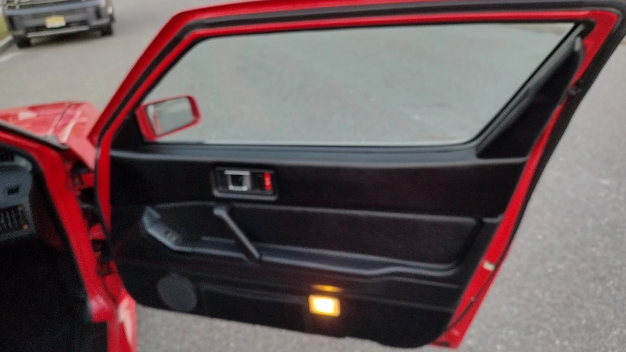 1988 Mitsubishi Starion - Image 19 of 29