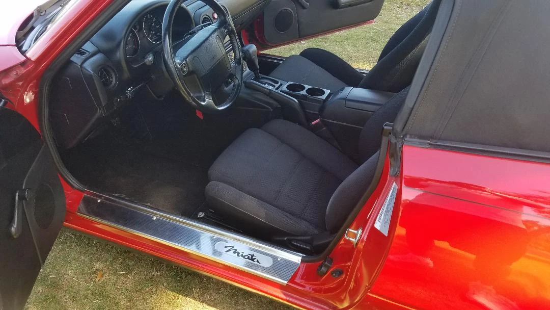 1990 Mazda NA MX-5 Miata - Image 17 of 31