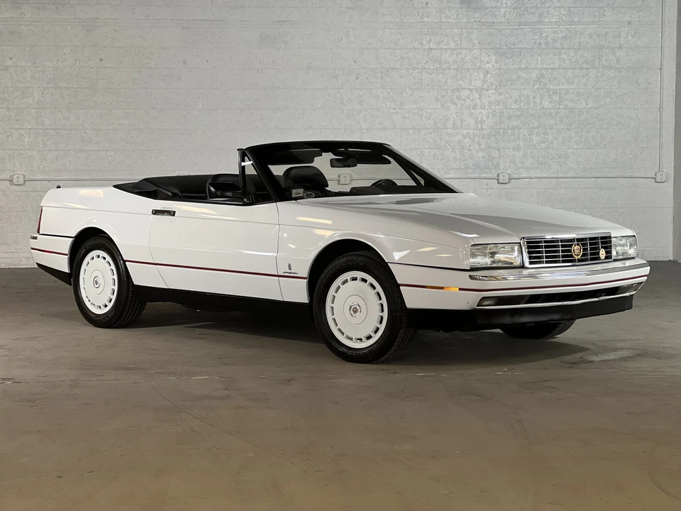 1991 Cadillac Allante - Image 28 of 31