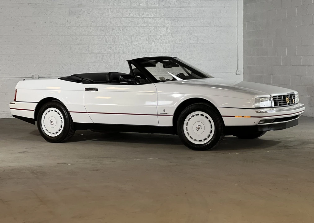1991 Cadillac Allante - Image 26 of 31