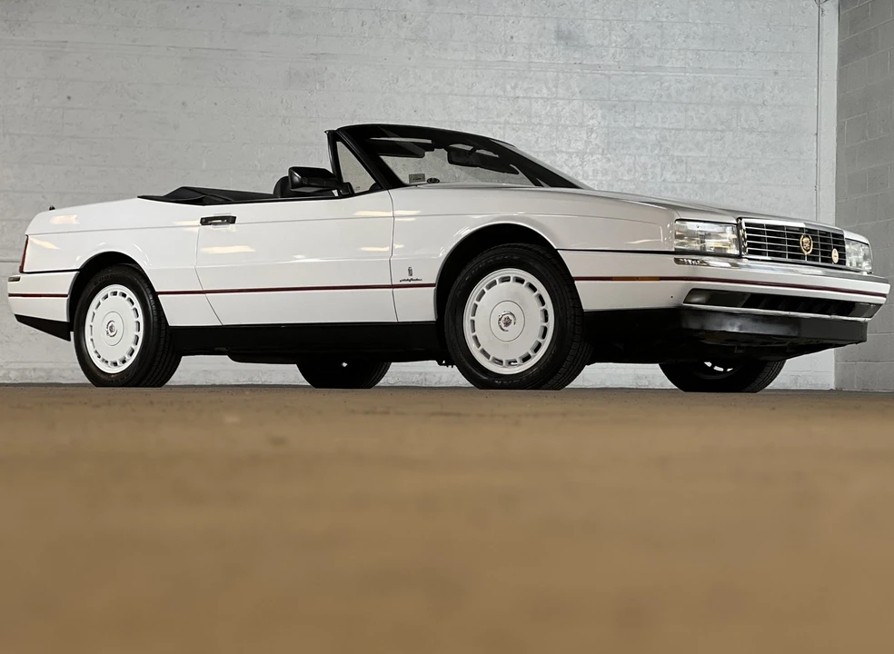1991 Cadillac Allante - Image 29 of 31