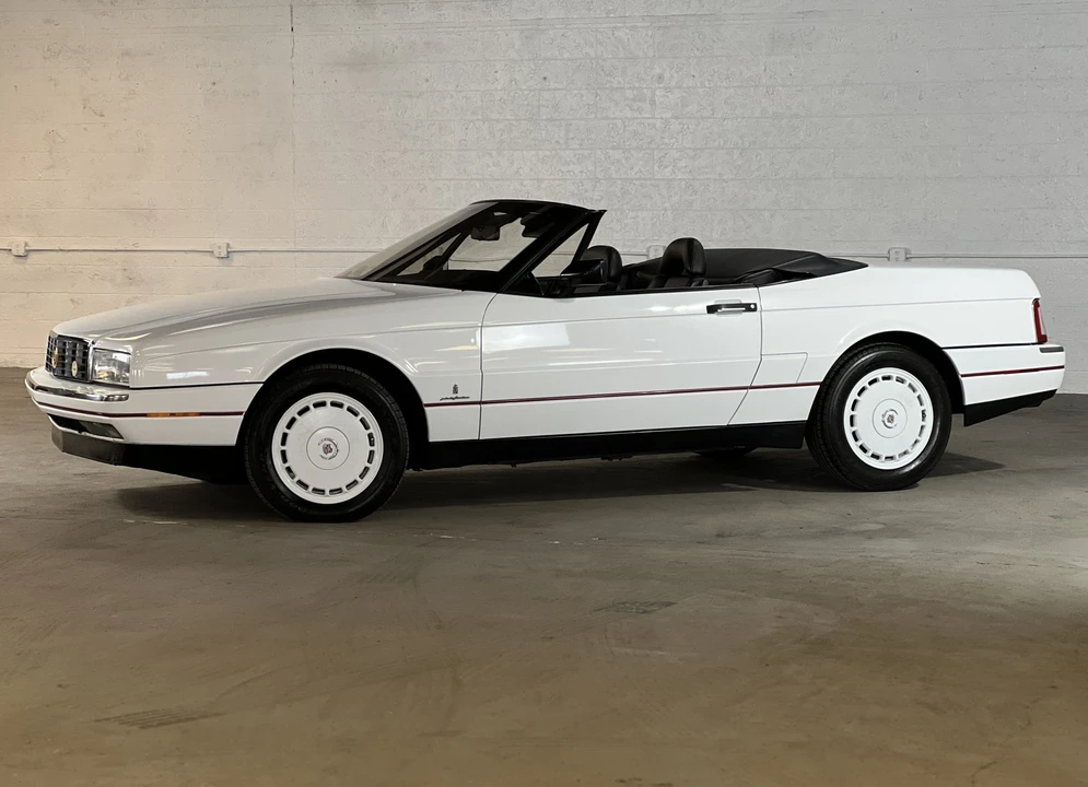 1991 Cadillac Allante - Image 7 of 31