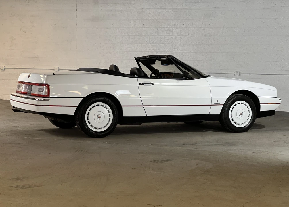 1991 Cadillac Allante - Image 27 of 31
