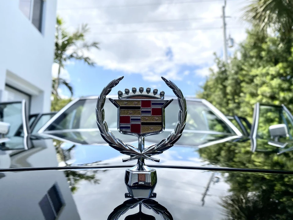 1991 Cadillac Brougham - Image 30 of 31