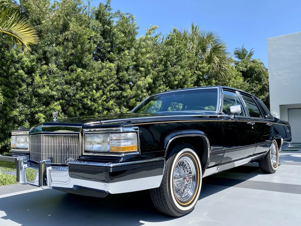 1991 Cadillac Brougham - Image 4 of 31