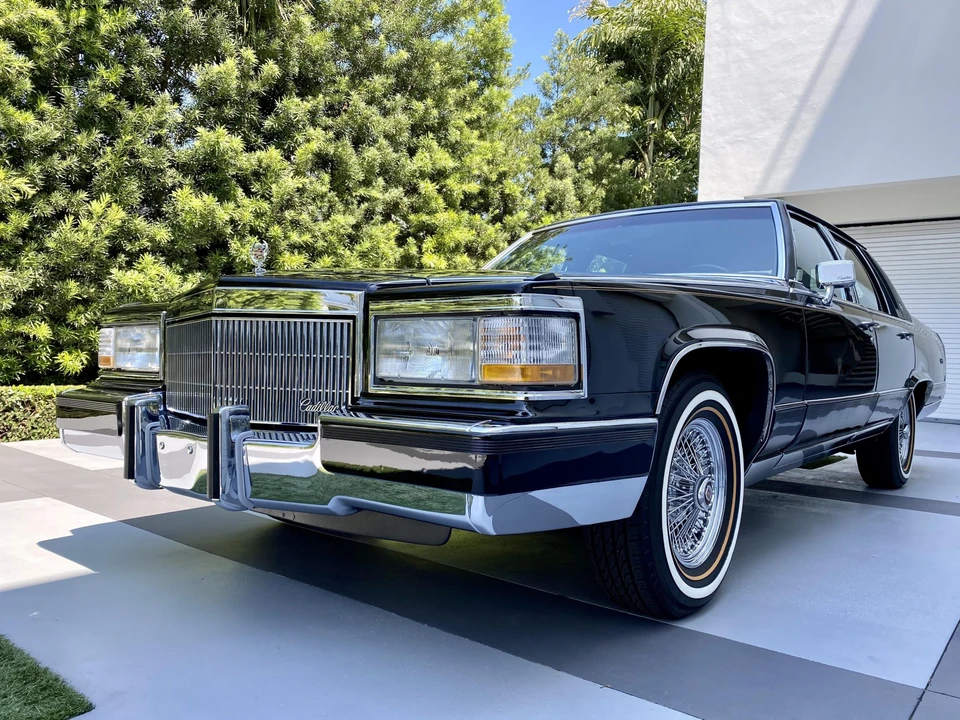 1991 Cadillac Brougham - Image 5 of 31