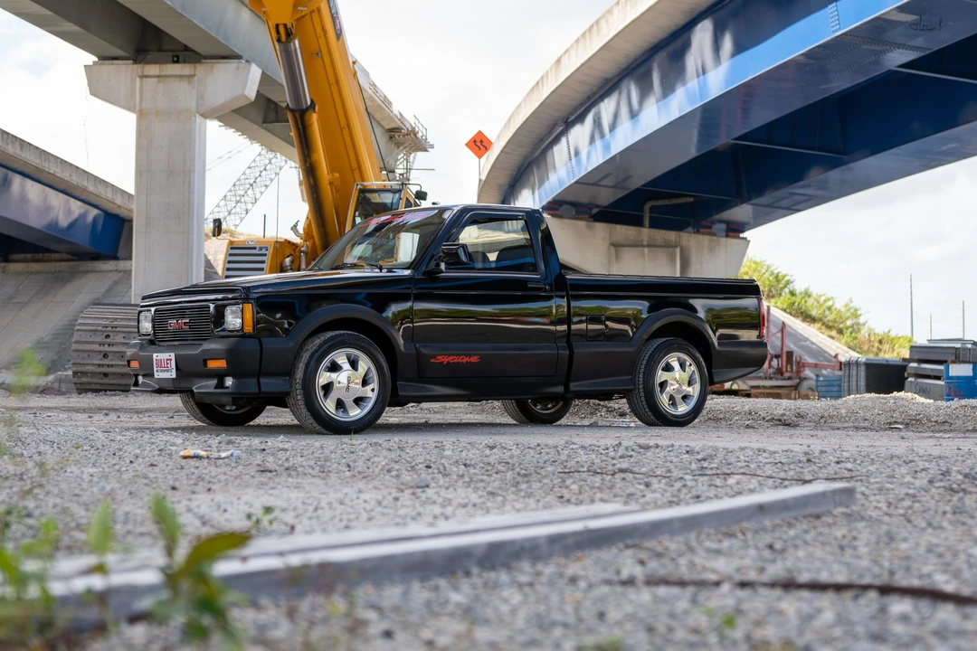 1991 GMC Syclone - Image 29 of 31