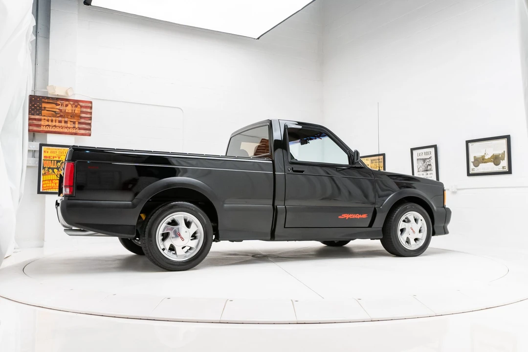 1991 GMC Syclone - Image 17 of 31