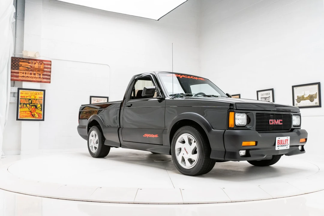 1991 GMC Syclone - Image 2 of 31