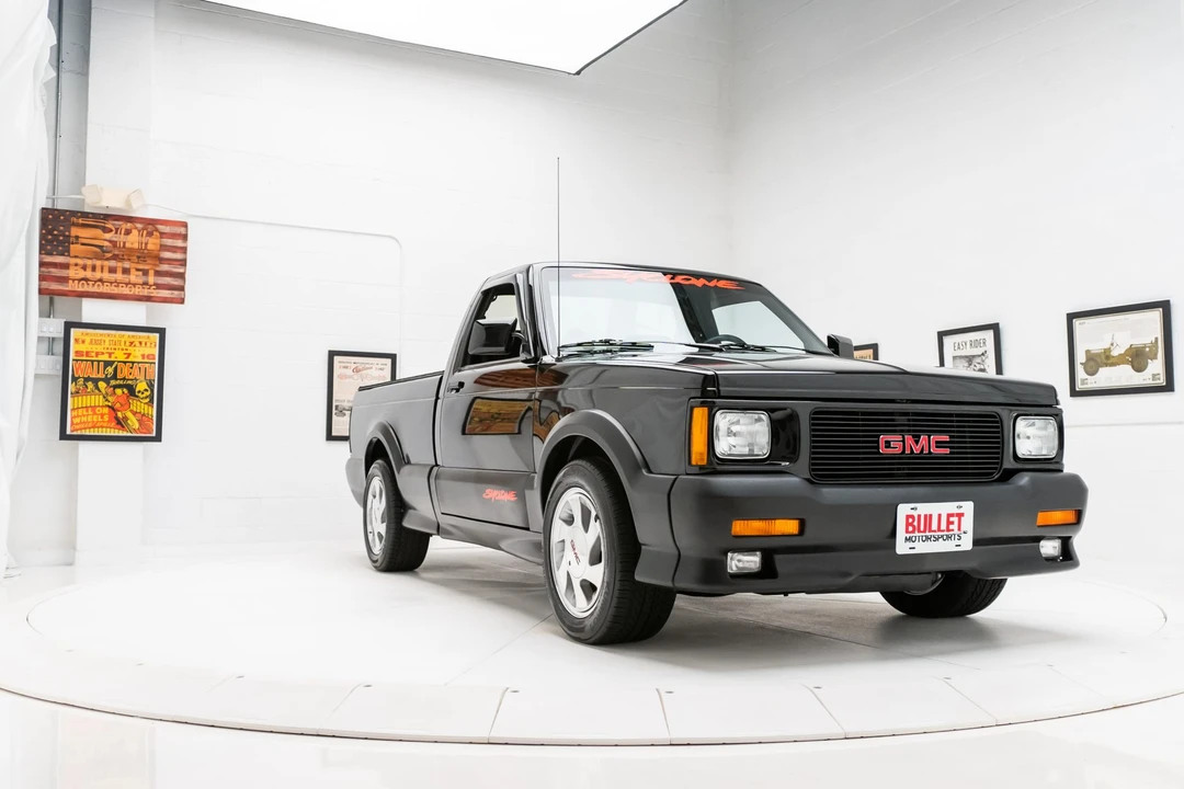 1991 GMC Syclone - Image 3 of 31