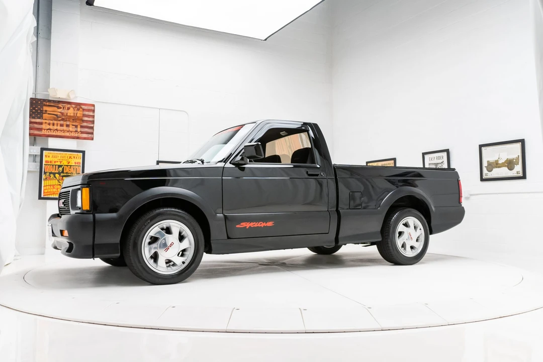 1991 GMC Syclone - Image 7 of 31