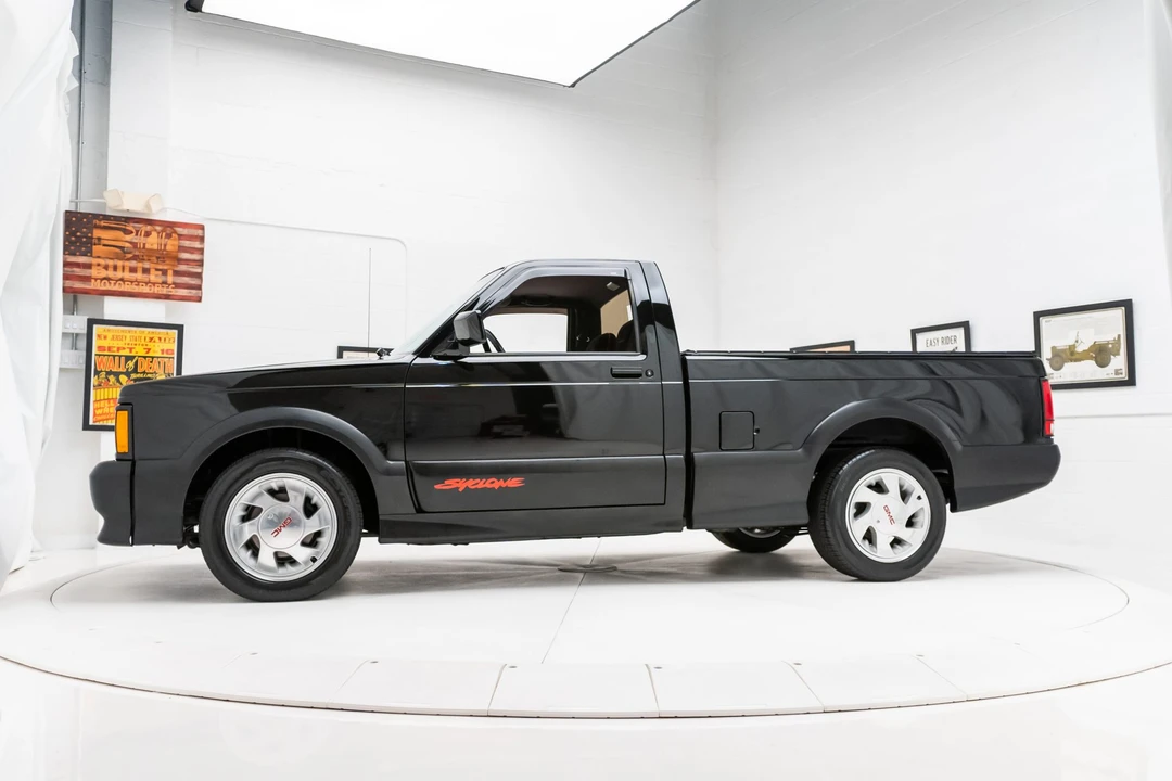 1991 GMC Syclone - Image 8 of 31