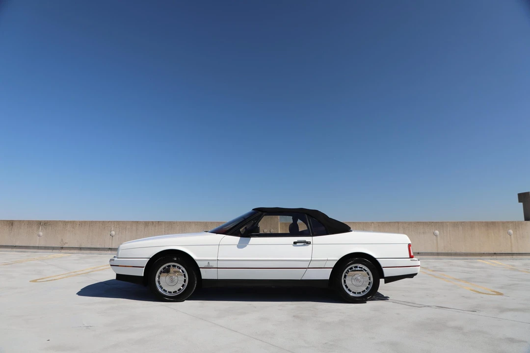 1992 Cadillac Allante - Image 18 of 31