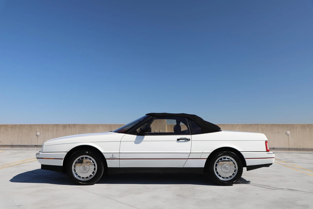 1992 Cadillac Allante - Image 19 of 31