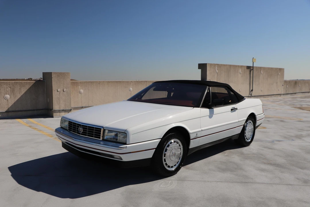1992 Cadillac Allante - Image 4 of 31