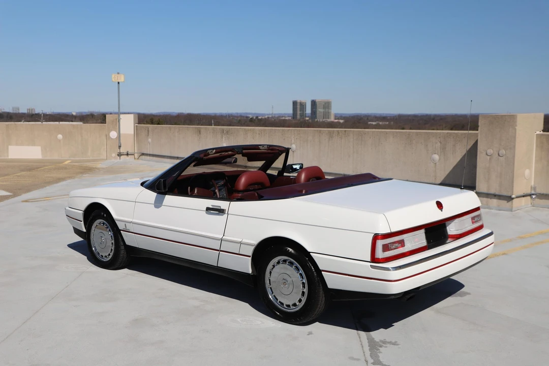 1992 Cadillac Allante - Image 27 of 31