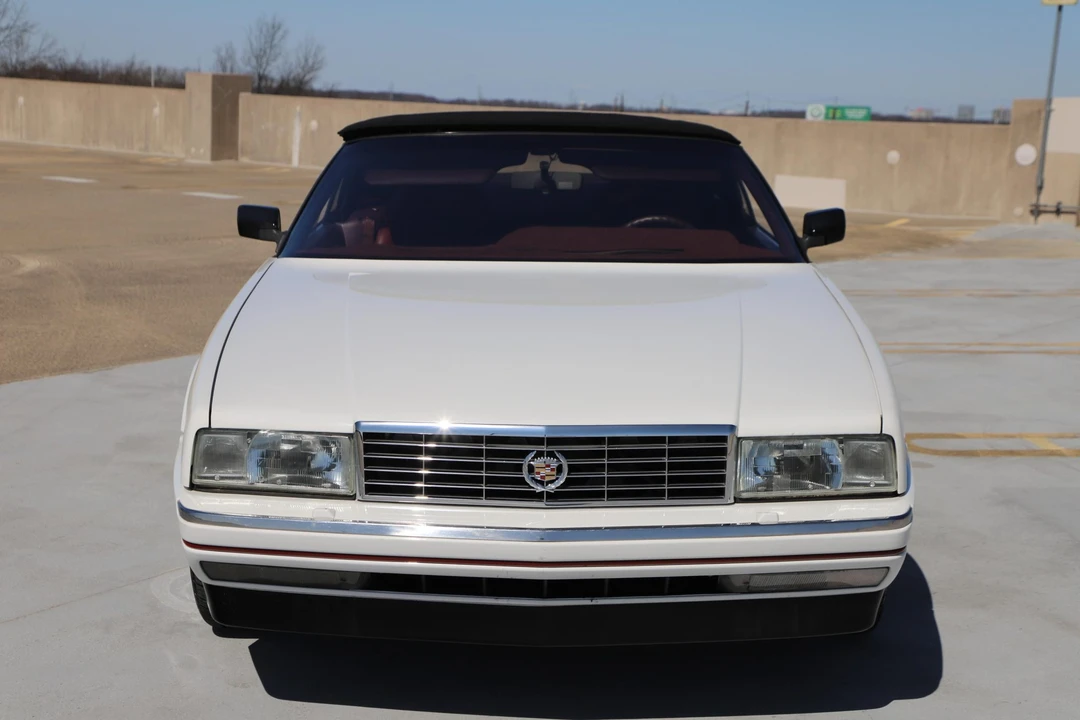 1992 Cadillac Allante - Image 9 of 31