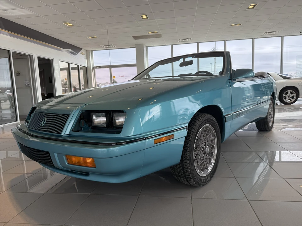 1992 Chrysler LeBaron - Image 4 of 31