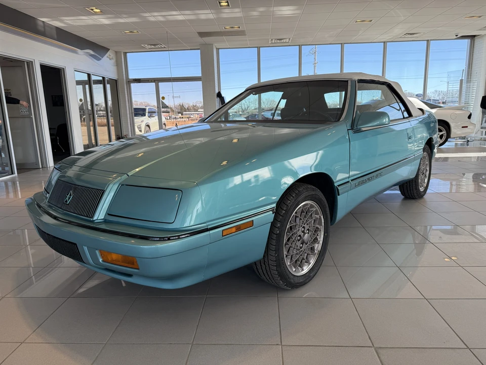 1992 Chrysler LeBaron - Image 12 of 31
