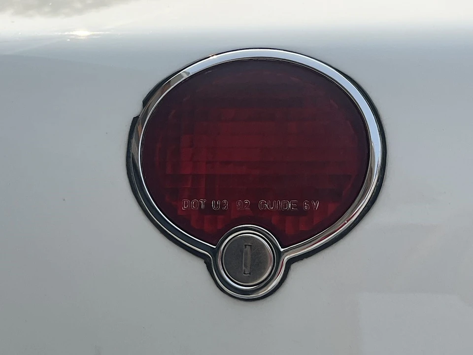 1993 Cadillac Allante - Image 30 of 31
