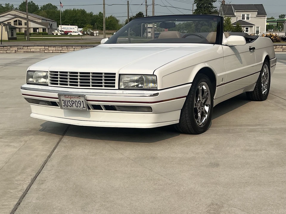 1993 Cadillac Allante - Image 13 of 31