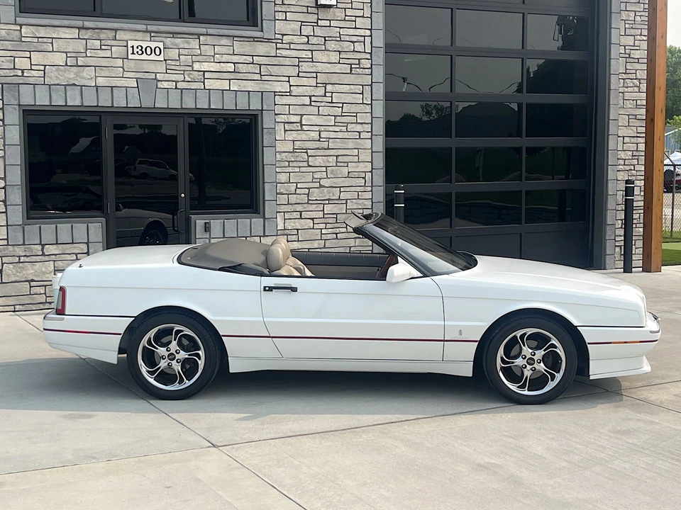 1993 Cadillac Allante - Image 3 of 31