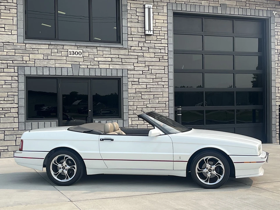 1993 Cadillac Allante - Image 4 of 31