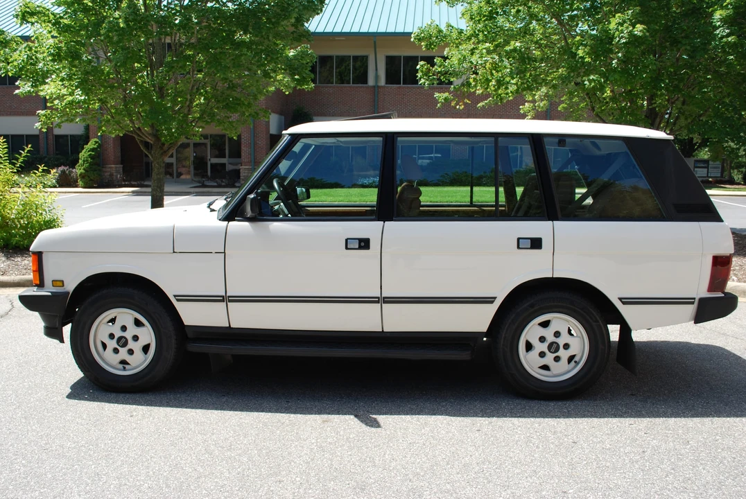1993 Land Rover Range Rover Classic - Image 14 of 31