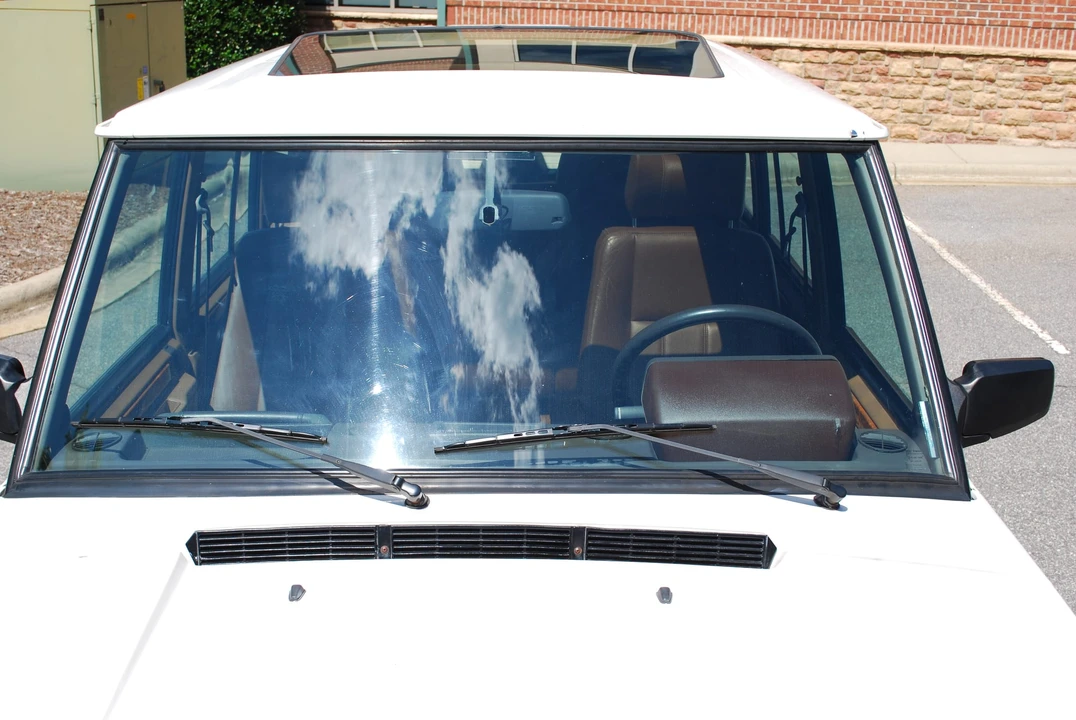 1993 Land Rover Range Rover Classic - Image 29 of 31