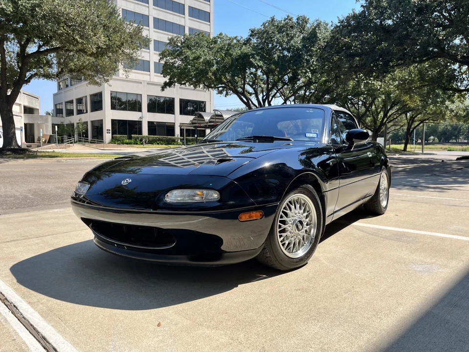 1993 Mazda NA MX-5 Miata - Image 2 of 31