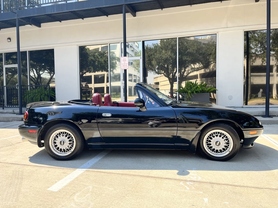 1993 Mazda NA MX-5 Miata - Image 16 of 31