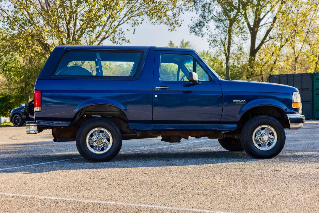 1994 Ford Bronco 5th Gen - Image 11 of 31